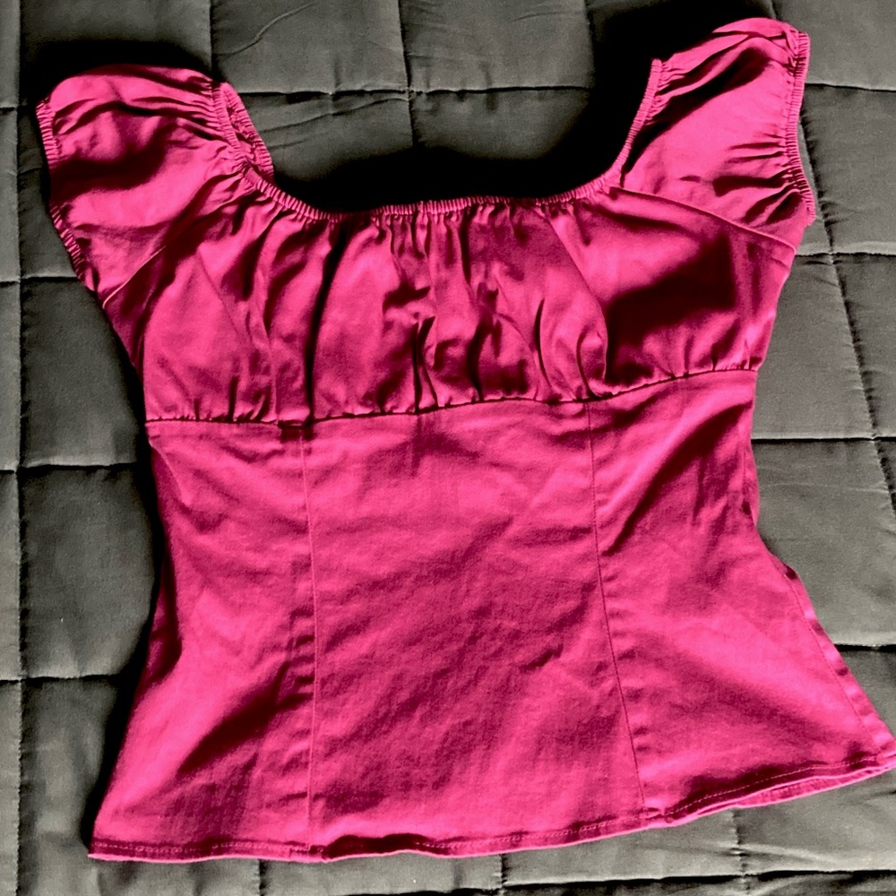 Pinup Couture Peasant Top in Baton Rouge